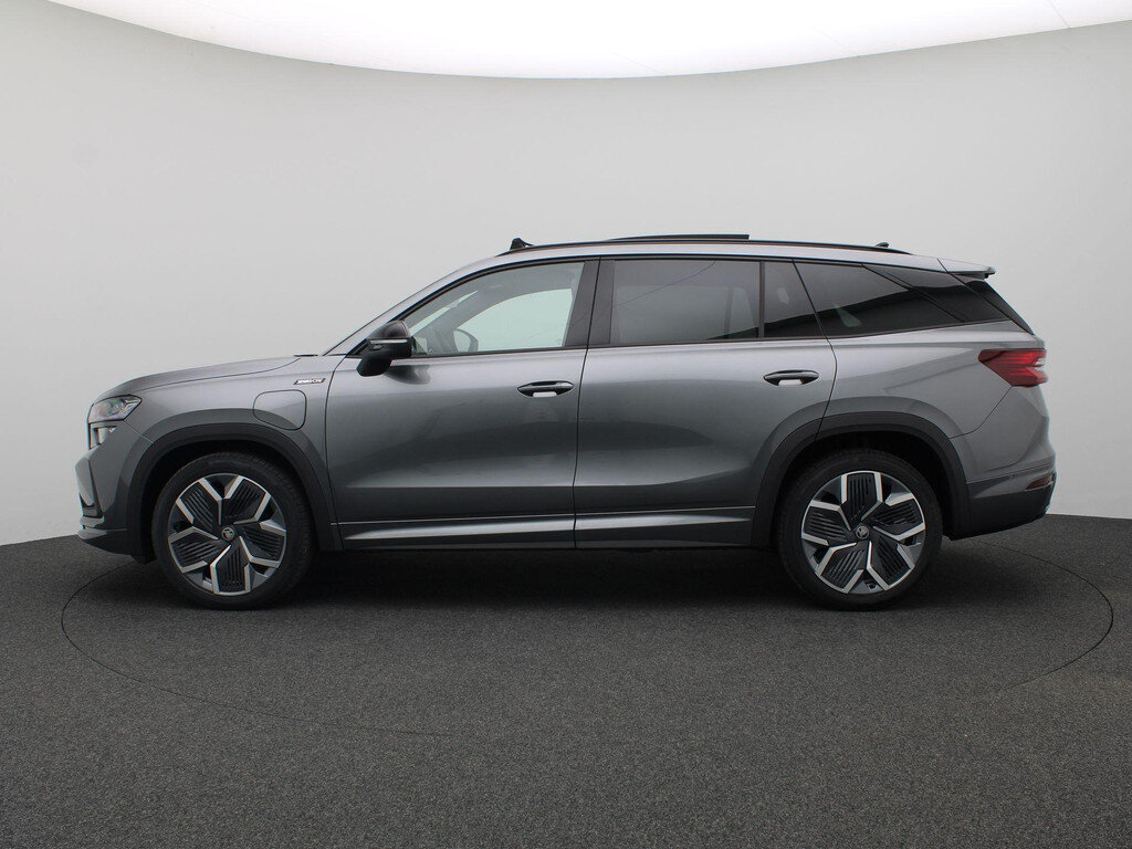 Skoda Kodiaq 1.5 TSI PHEV Sportline Business 204PK DSG Panoramadak, Trekhaak, 20" LM Velgen, Keyless, Achteruitrijcamera, Memorystoel, Stoelverwarming, Elektr. Achterklep, Canton Audio - Obraz 3
