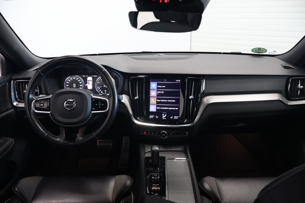 Volvo V60 2.0 B4 R-Design | Trekhaak | H&K | Memory | Leder | Keyless - Afbeelding 2
