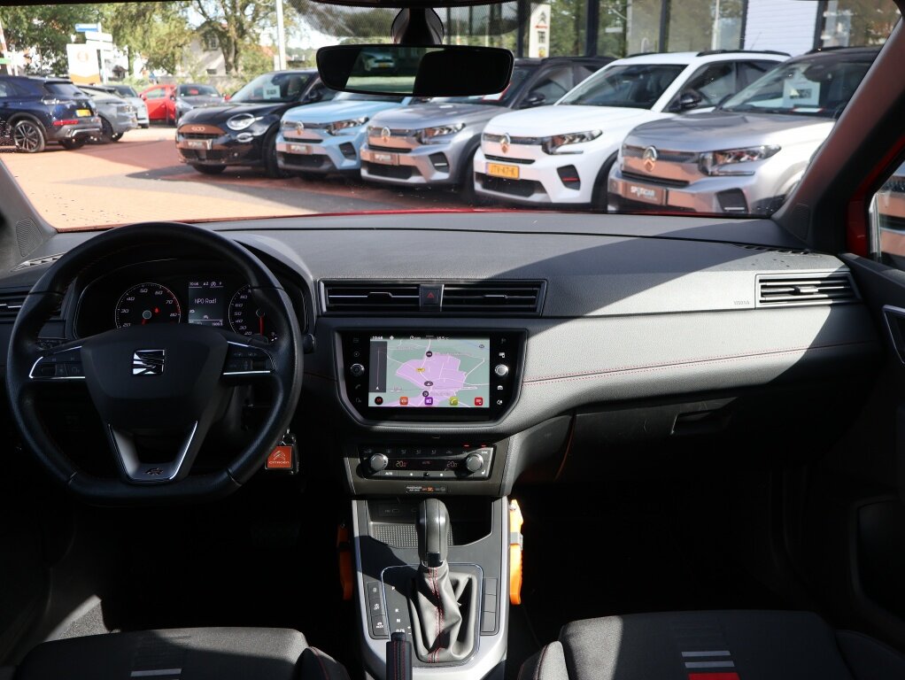 SEAT Arona 1.0 TSI 115PK Automaat FR Limited Edition, Rijklaarprijs | Navigatie| Stoelverwarming | Trekhaak | DAB+ tuner - Afbeelding 5