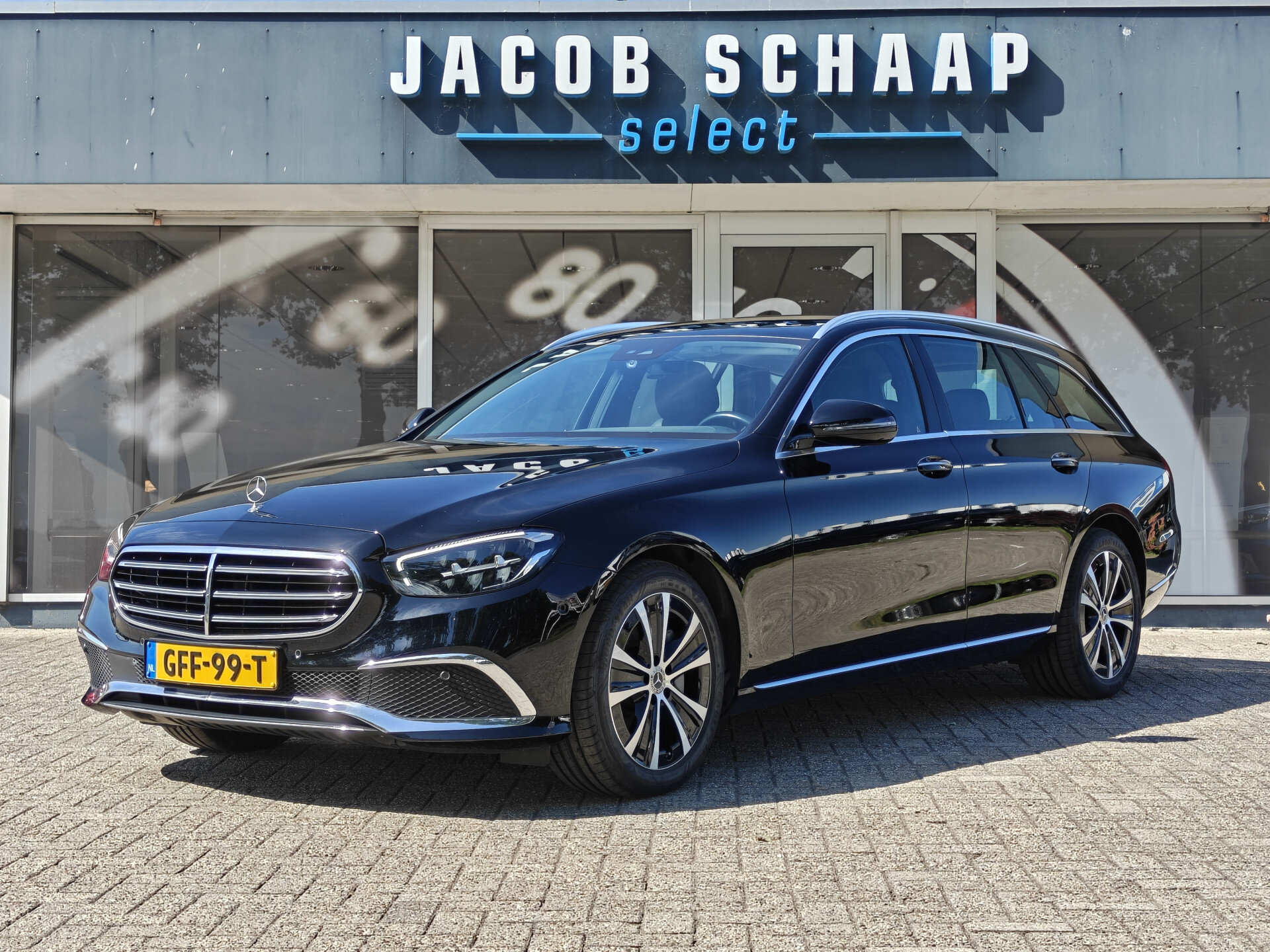 Mercedes-Benz E-Klasse Estate 300e AMG Line