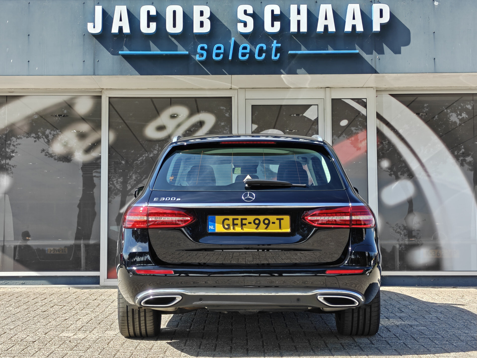 Mercedes-Benz E-Klasse Estate 300e AMG Line - Afbeelding 3