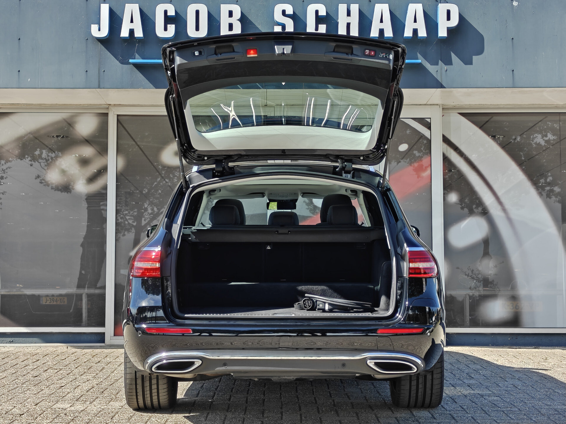 Mercedes-Benz E-Klasse Estate 300e AMG Line - Afbeelding 4