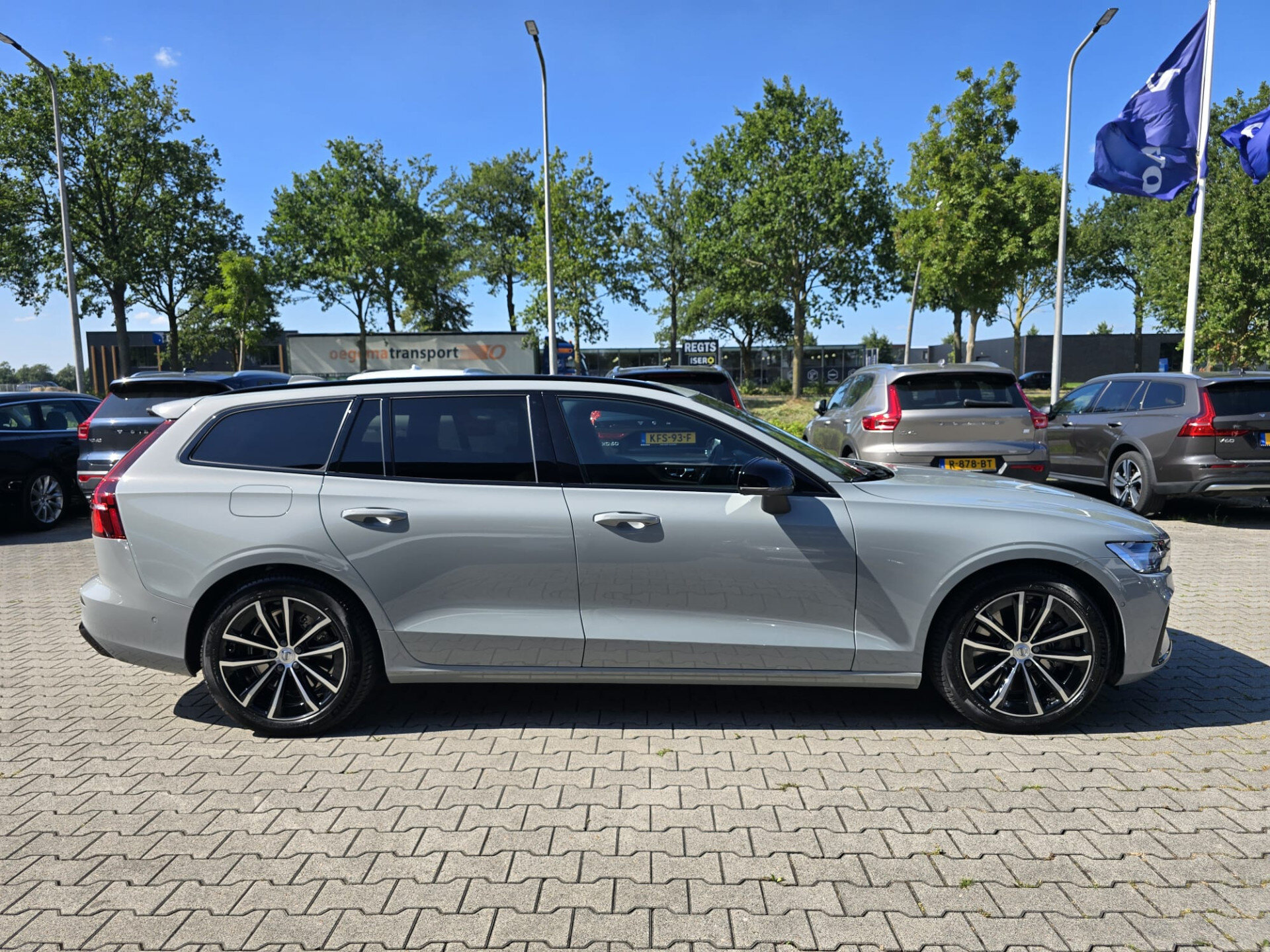 Volvo V60 2.0 T8 Plug-in hybrid AWD Plus Dark - Afbeelding 5