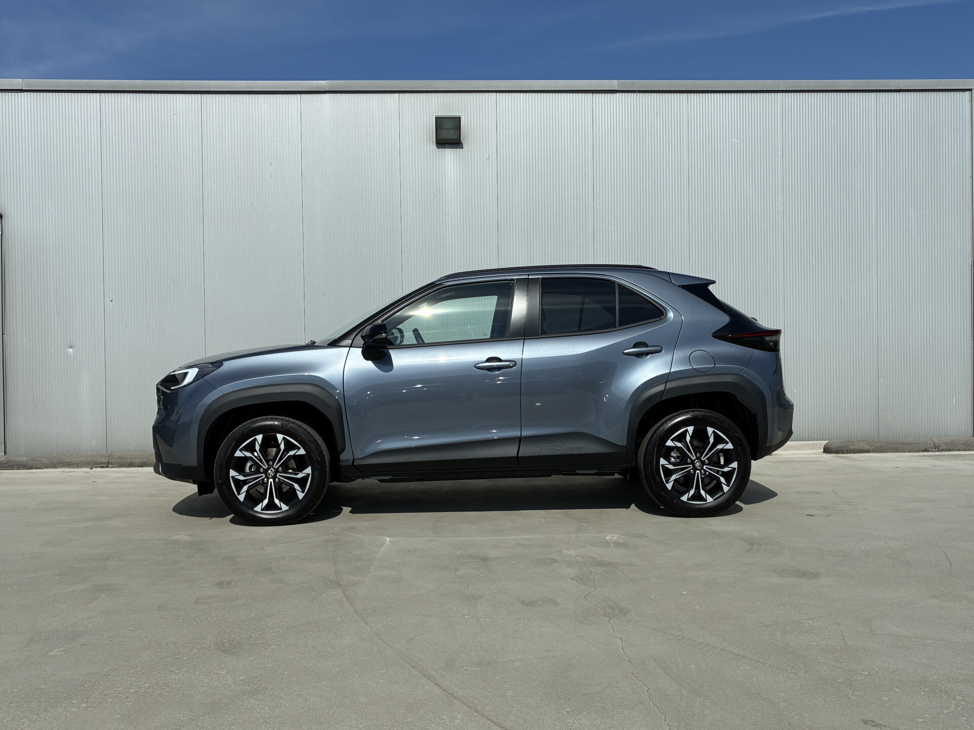 Toyota Yaris Cross 1.5 Hybrid 130 First Edition Automaat - Afbeelding 2