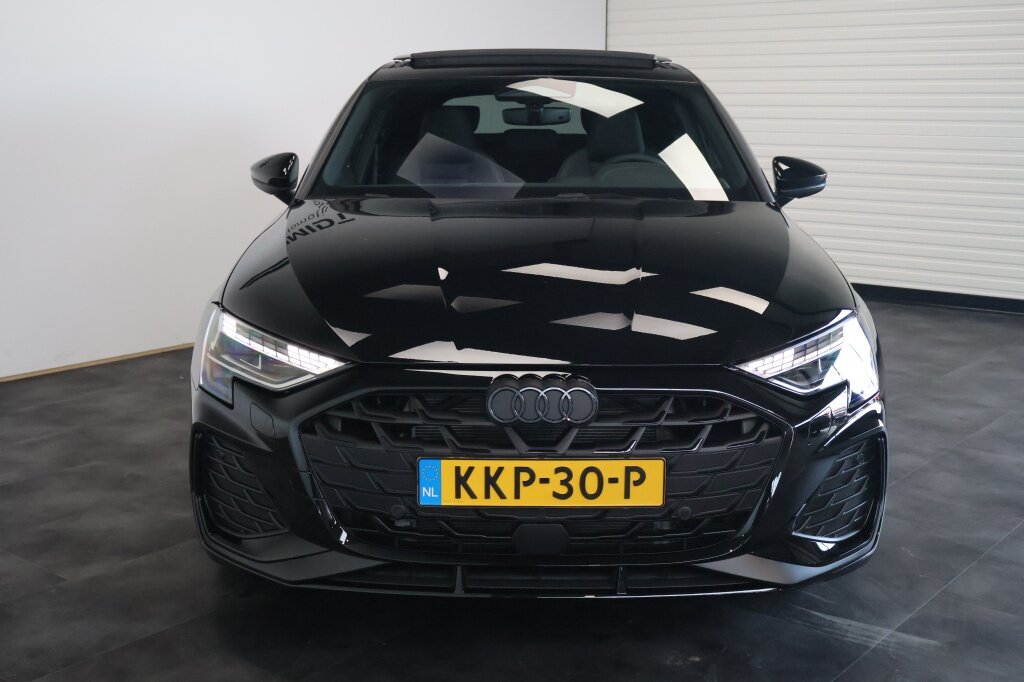 Audi A3 Sportback 45 TFSIe S edition Competition 272pk | Panoramadak | Matrix LED | Leder - Afbeelding 5