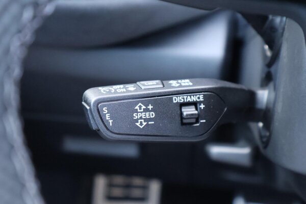 cruise control adaptief met Stop&Go cruise control adaptief met Stop&Go