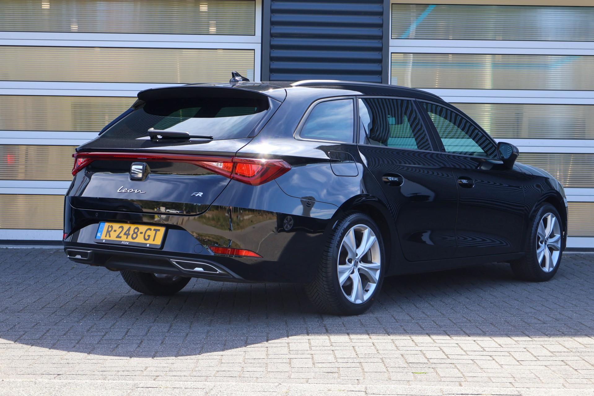 SEAT Leon Sportstourer 1.5 TSI 150pk FR Business Intense - Afbeelding 2