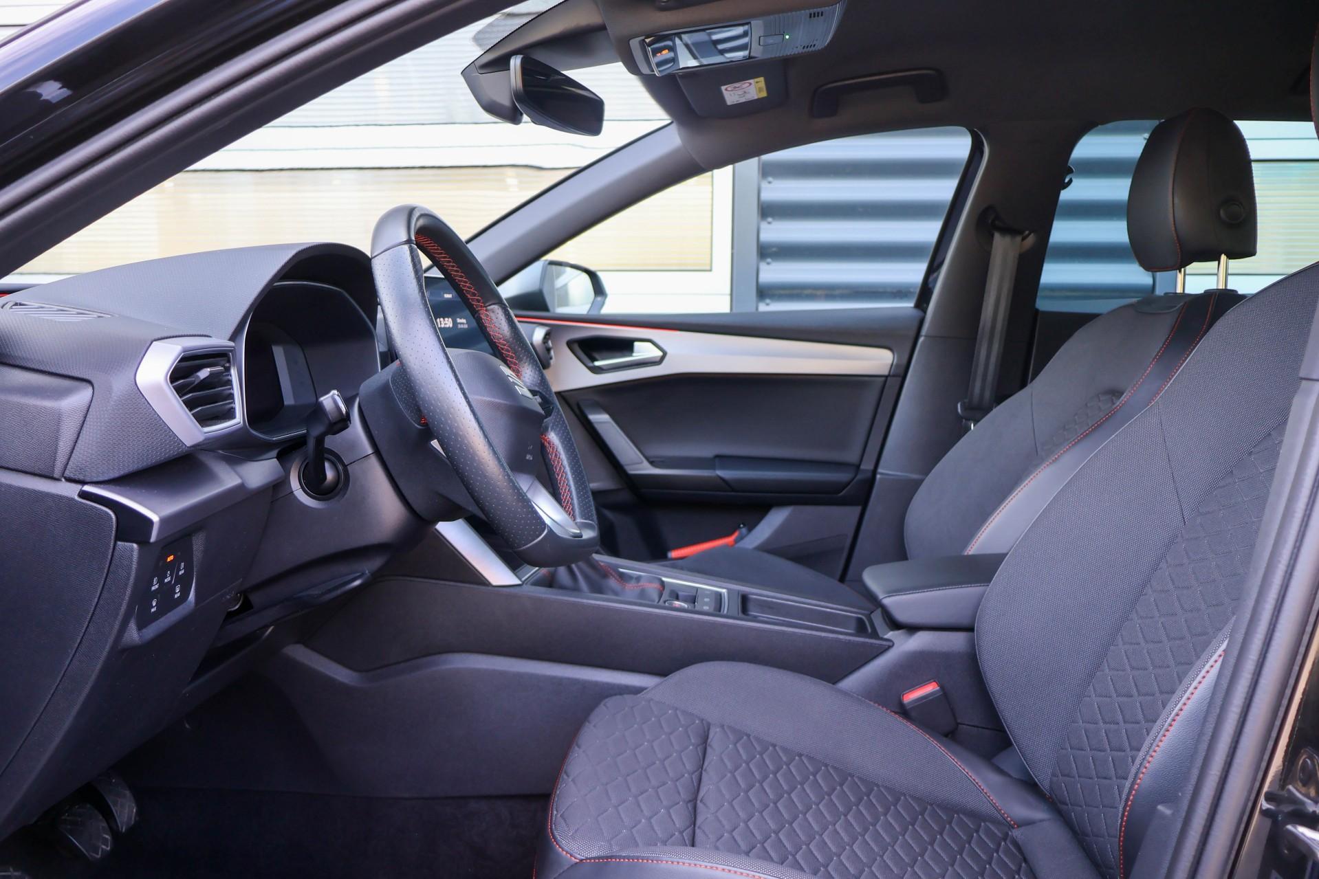 SEAT Leon Sportstourer 1.5 TSI 150pk FR Business Intense - Afbeelding 4