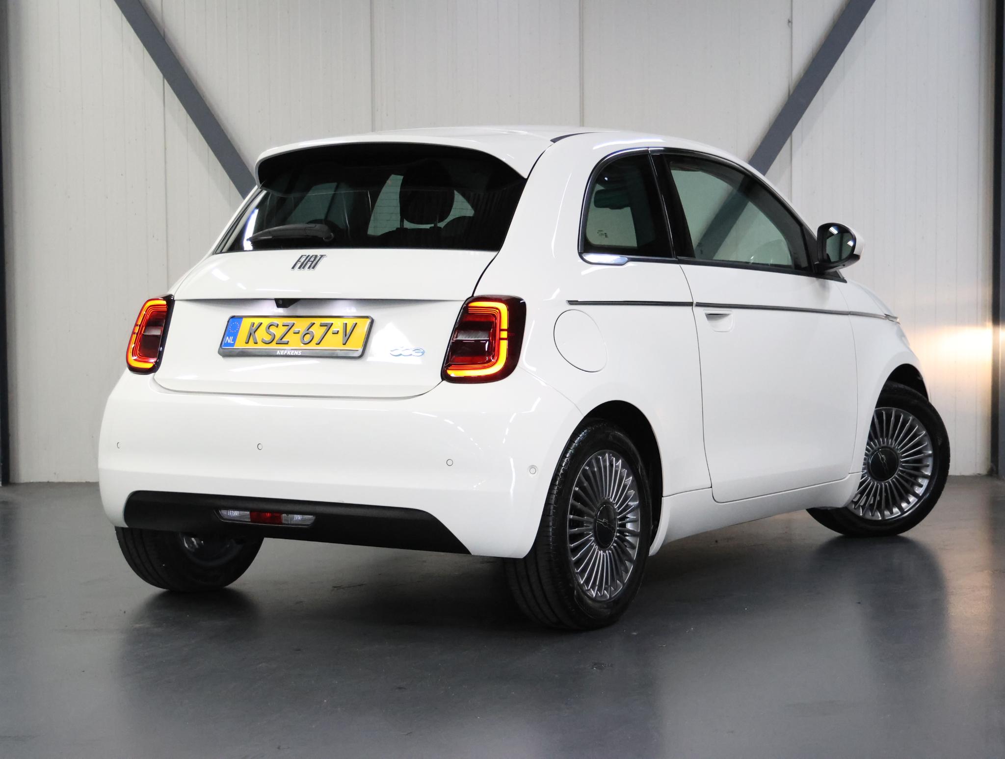 Fiat 500e Icon 42 kWh 118PK - Afbeelding 3