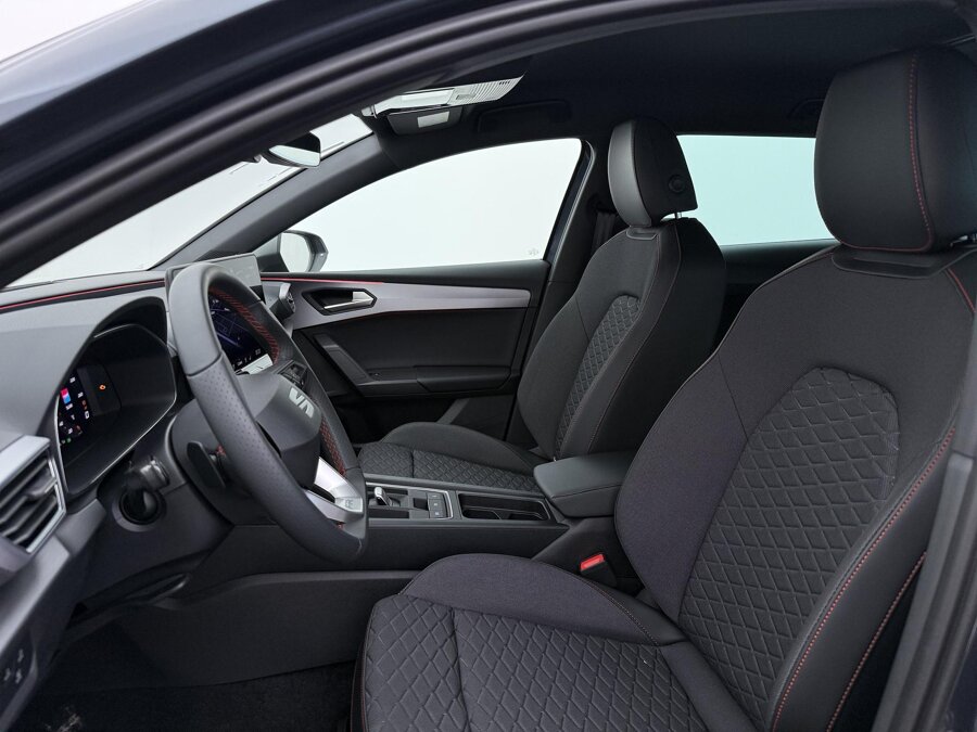 SEAT Leon Sportstourer FR Business 1.5 TSI eHybrid 150 kW / 204 PK