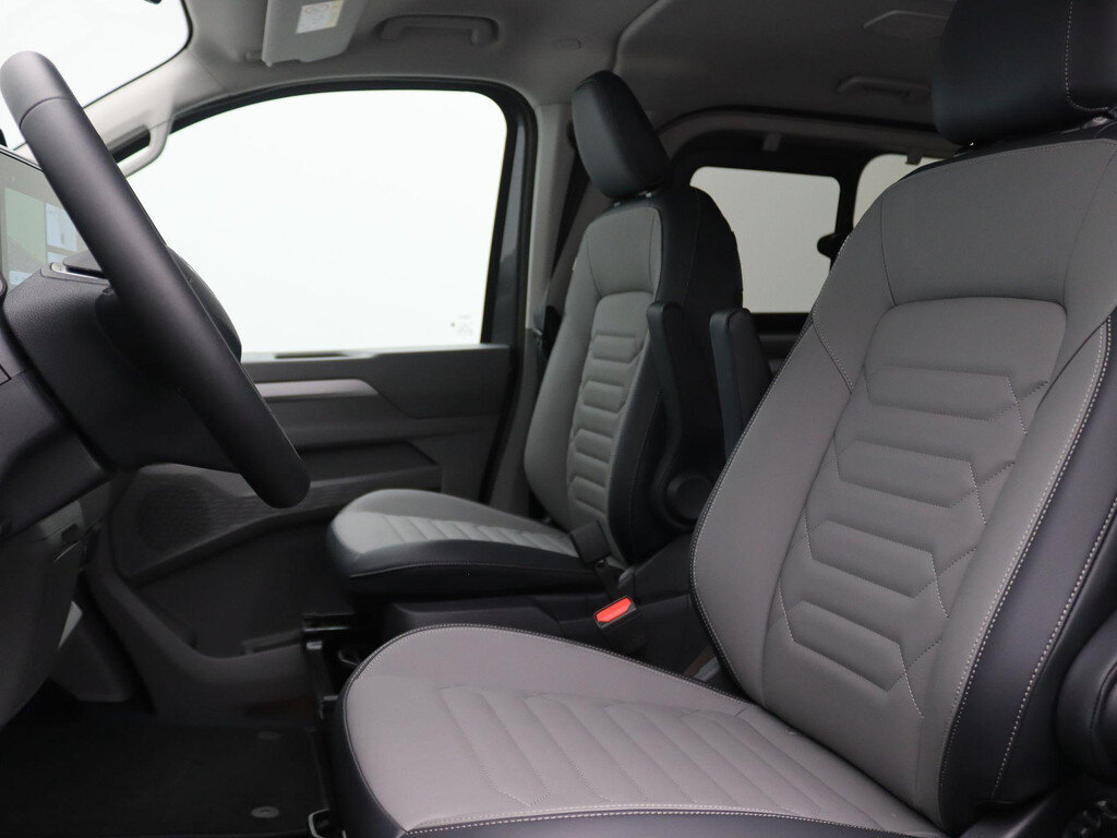 Volkswagen Transporter Caravelle 2.5 L2H1 eHybrid Style 233PK Aut. 360gr. Camera, Navi, Side Assist, Keyless, Matrix-LED Koplampen, Adaptieve Cruise Control, 17" LM Velgen, 8-zitpl., Stoel-stuurverwarming - Obraz 5