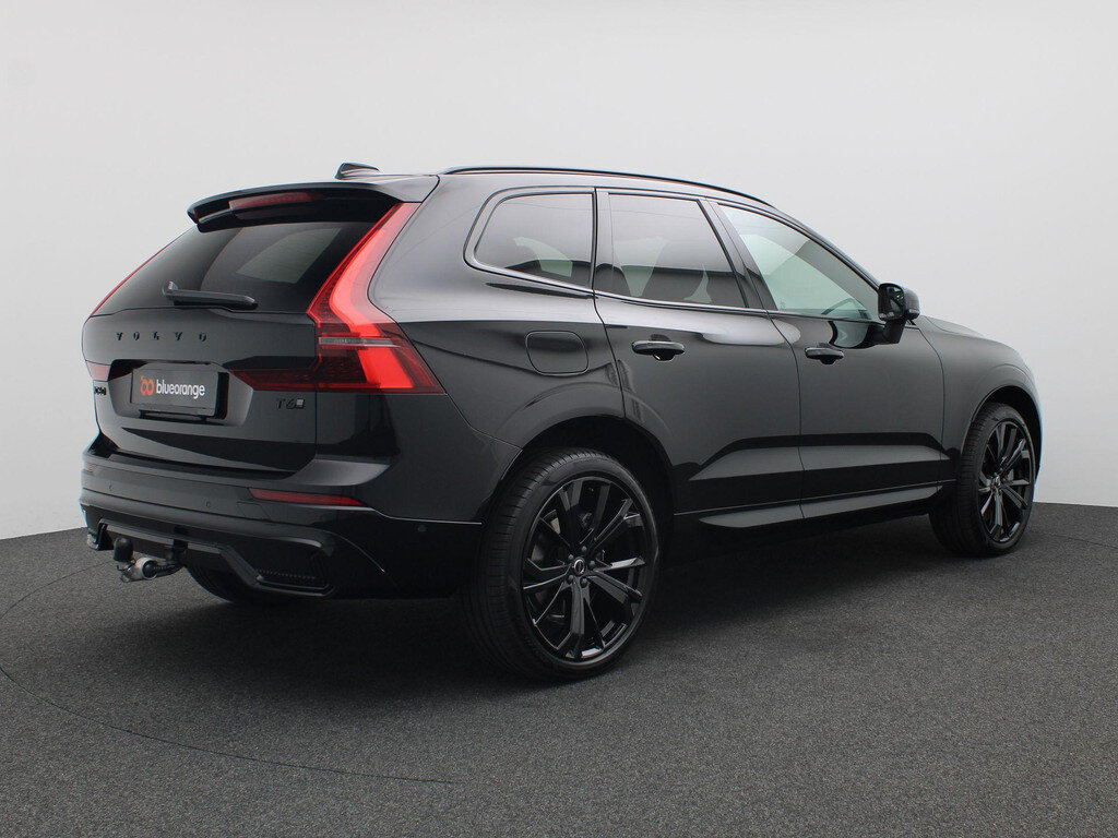 Volvo XC60 2.0 T6 Plug-in hybrid AWD Plus Black Edition 359PK Panoramadak, Trekhaak, 21" LM Velgen, 360gr. Camera, Head-Up Display, Elektr. Achterklep, Keyless, Memorystoel - Obraz 4