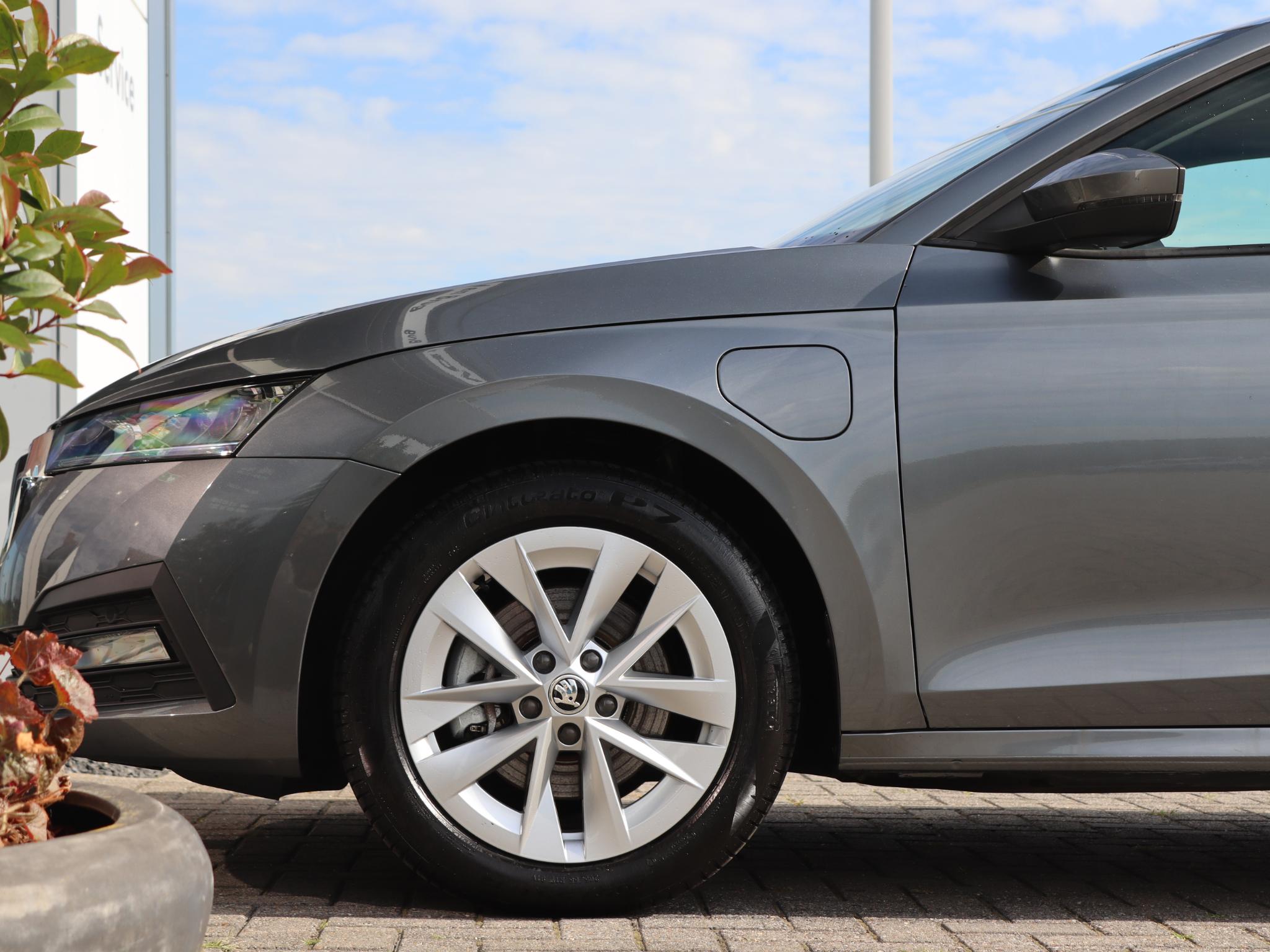 Škoda Octavia Combi 1.4 TSI 204 pk DSG iV PHEV Ambition - Afbeelding 2