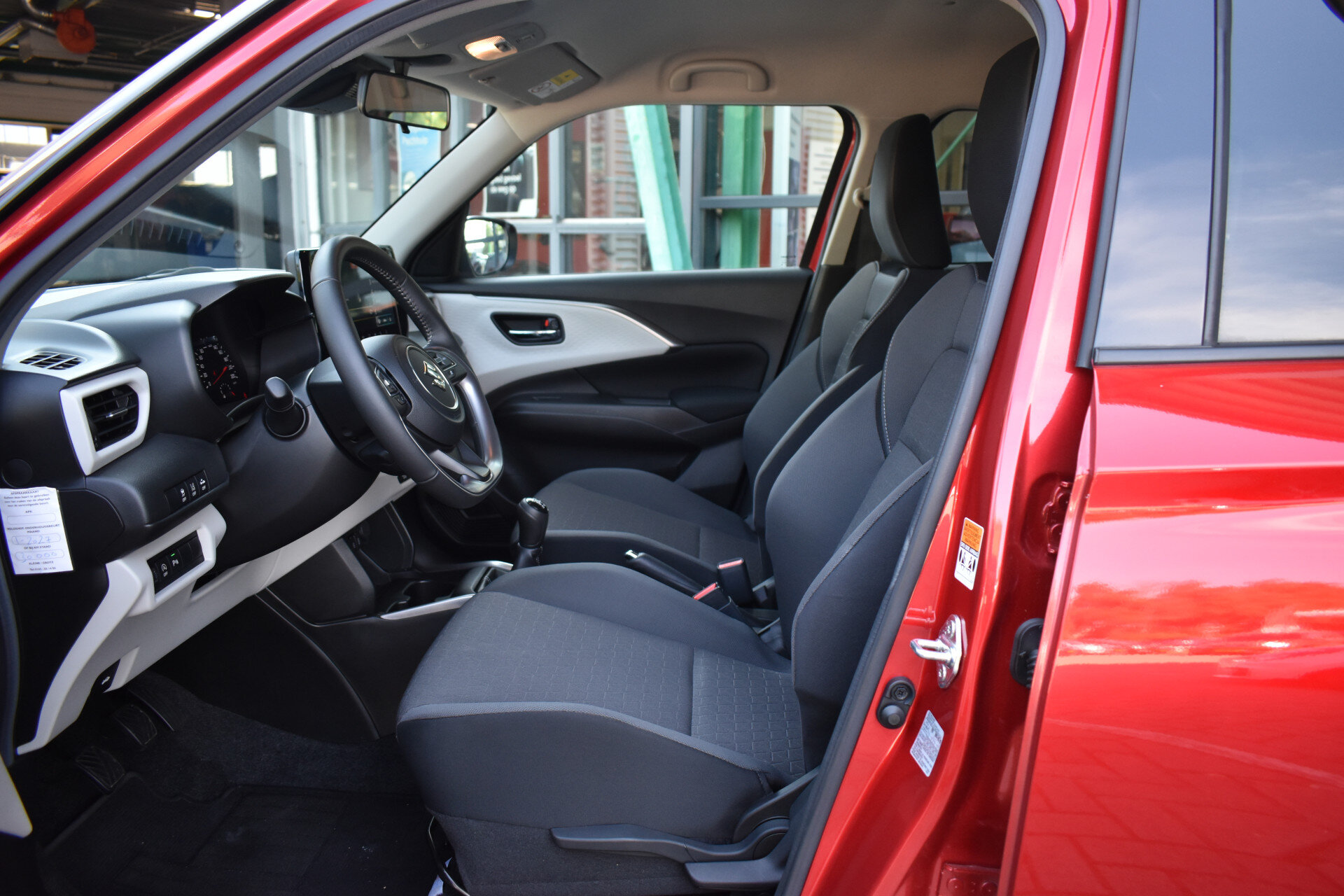 Suzuki Swift 1.2 AllGrip Style Smart Hybrid 82pk - Afbeelding 4