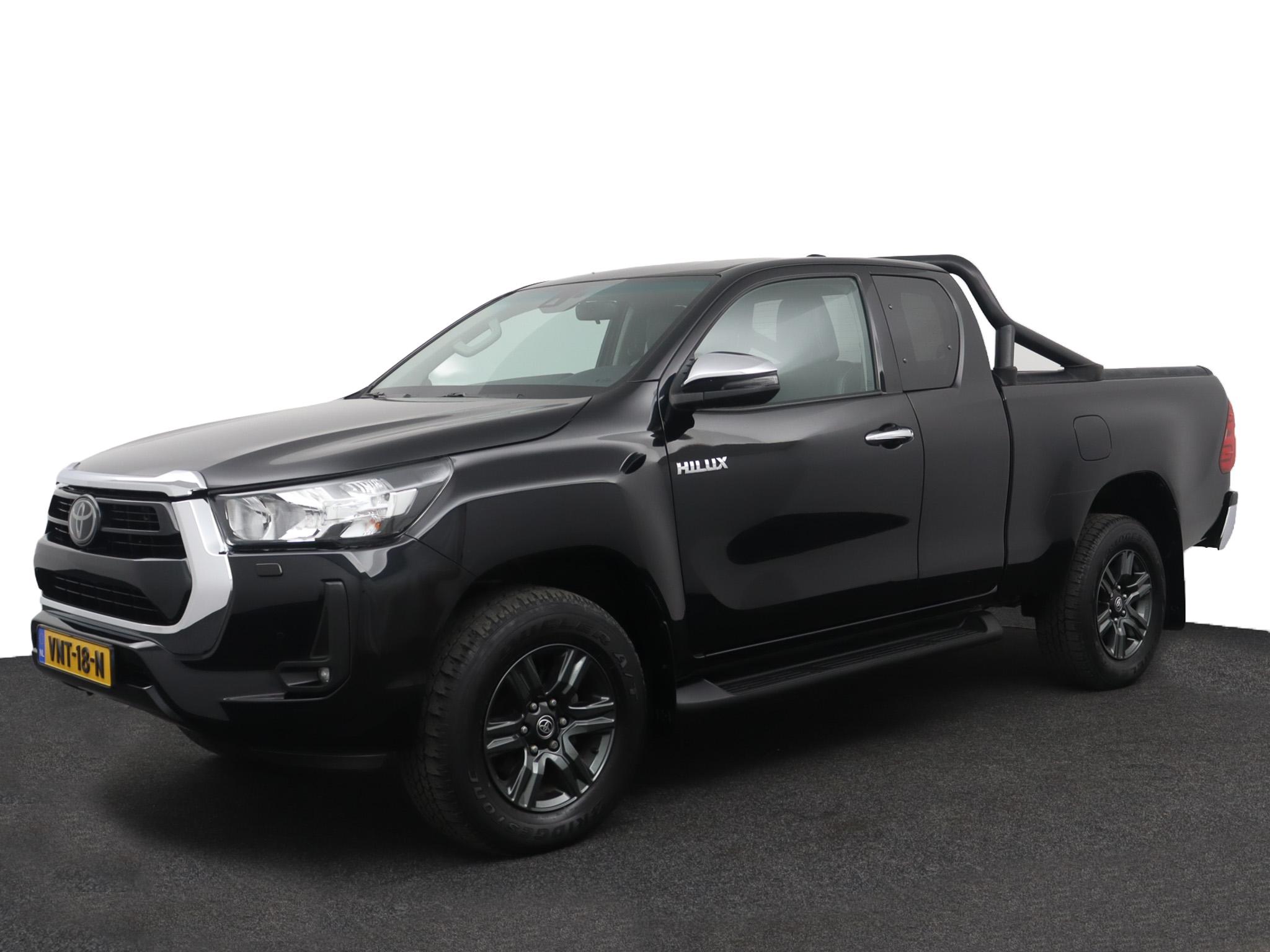 Toyota HiLux 2.4 D-4D Xtra Cab Professional