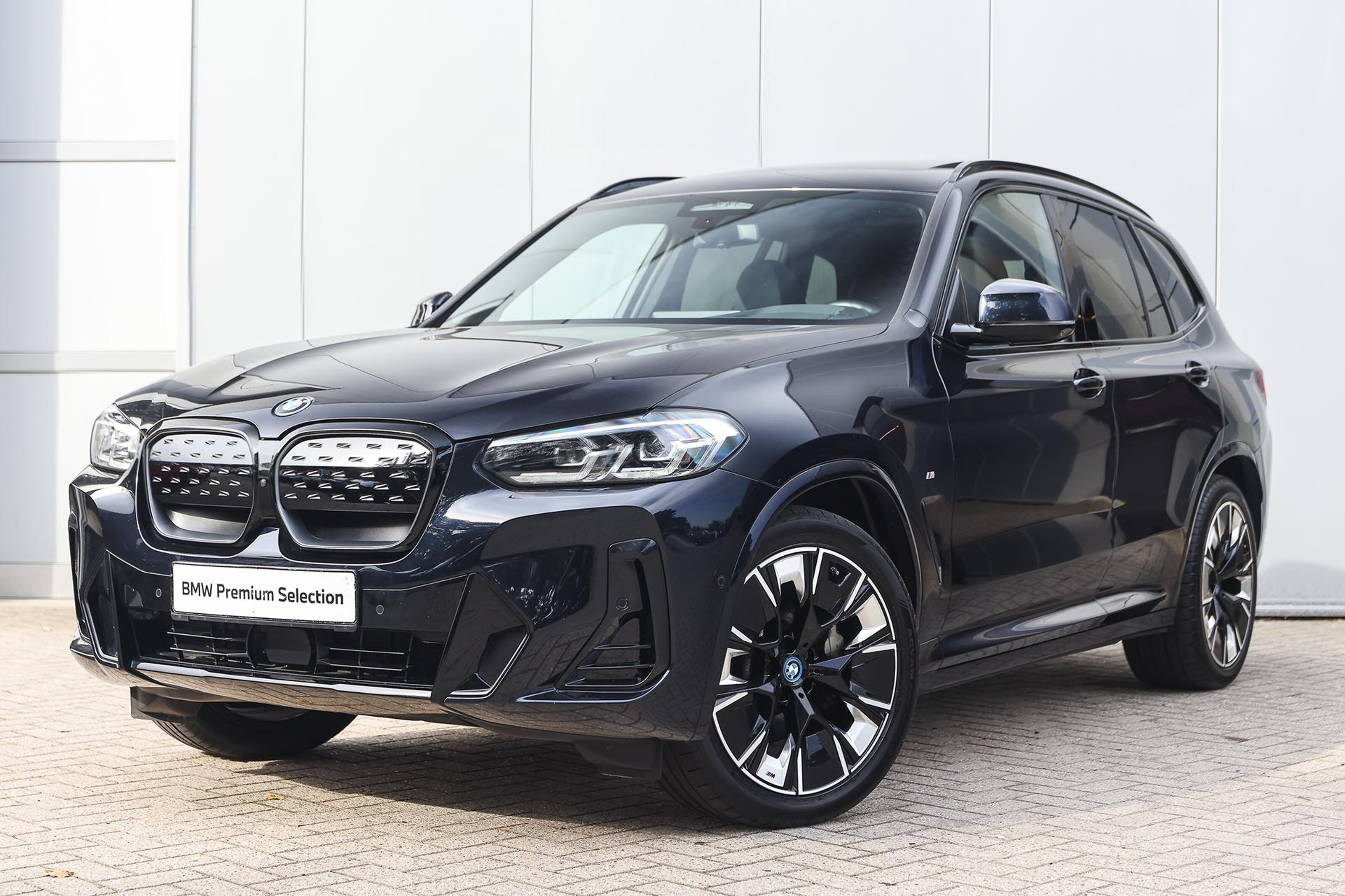 BMW iX3 High Executive