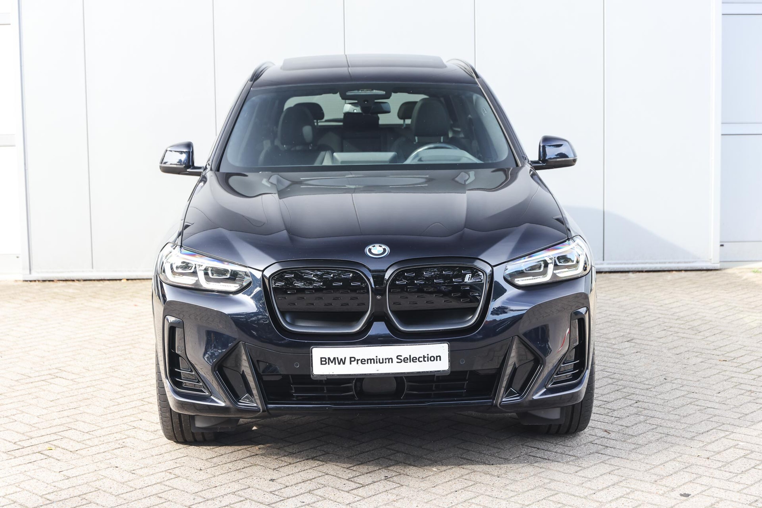 BMW iX3 6