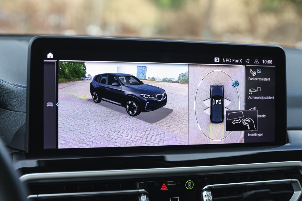 BMW iX3 22