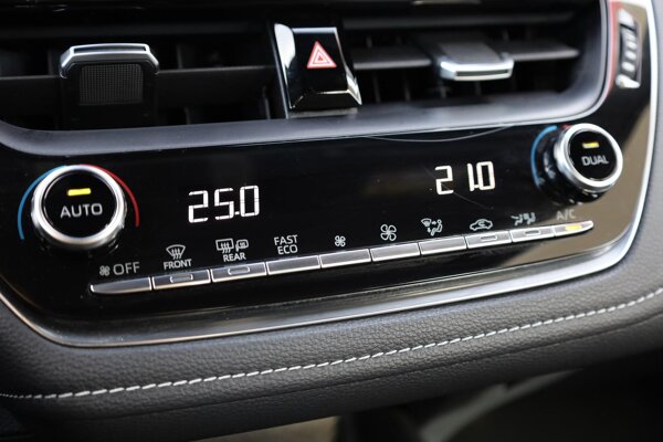 airco (automatisch) airco (automatisch)