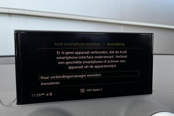 Apple Carplay/Android Auto Apple Carplay/Android Auto