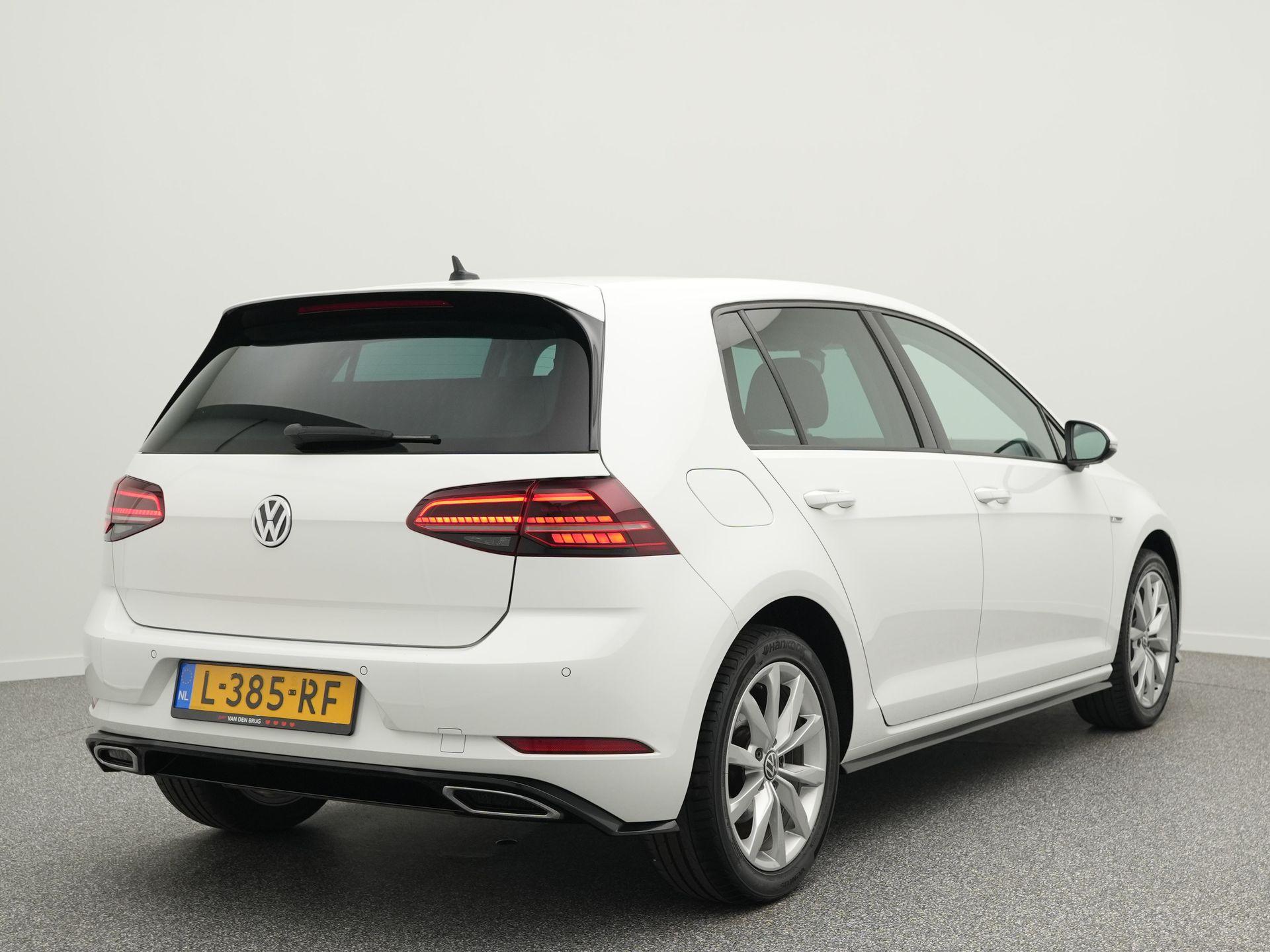 Volkswagen Golf 1.5 TSI 150 PK Highline Business R
