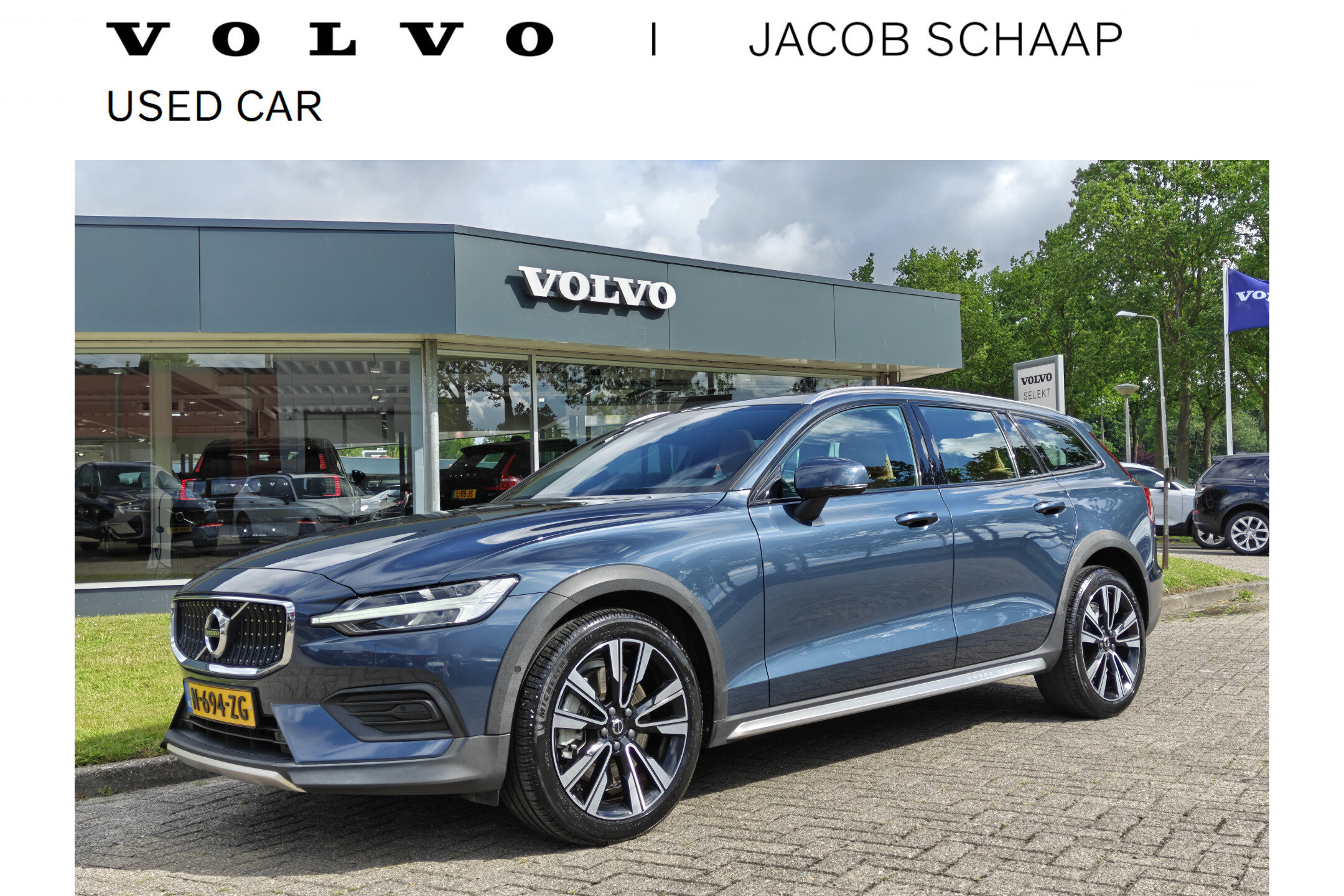 Volvo V60 Cross Country B5 AWD 265PK Pro