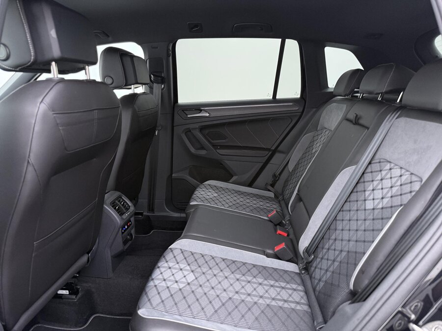 Volkswagen Tiguan 1.4 TSI eHybrid R-Line Business+