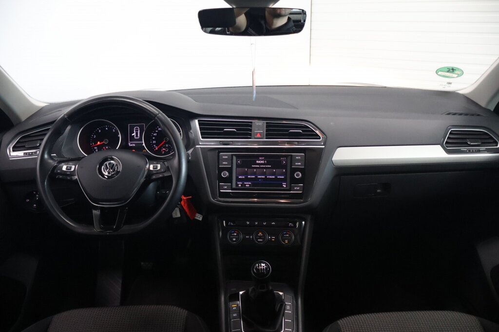Volkswagen Tiguan 1.4 TSI Trendline | Trekhaak | Cruisecontrol | Airco | Urano Grau - Afbeelding 2