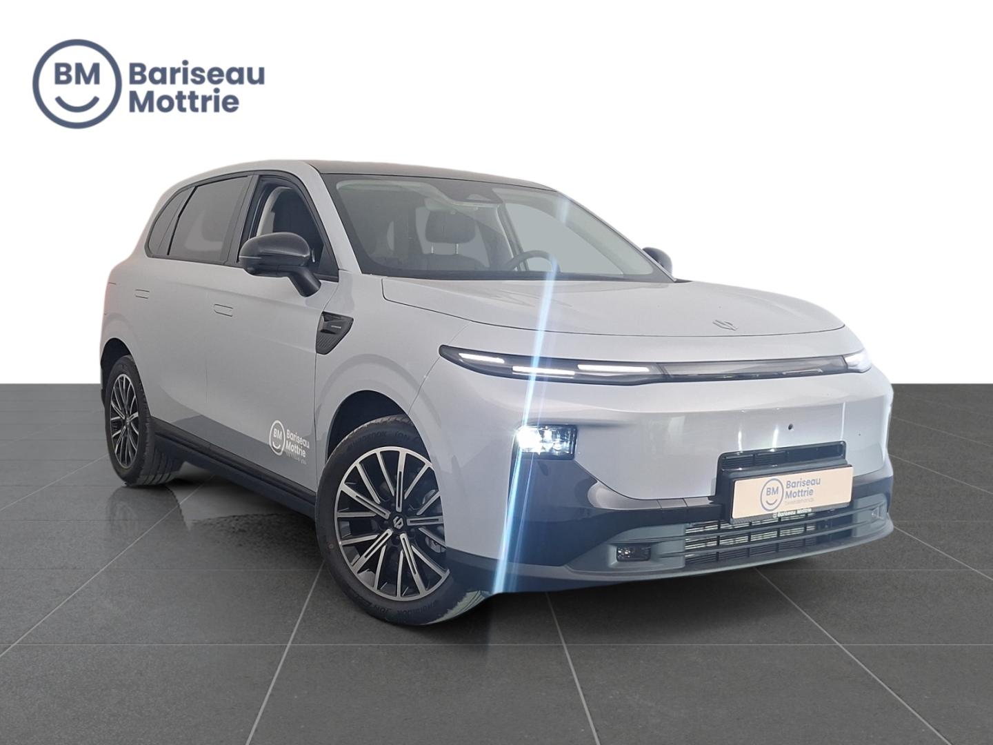 Leapmotor B10 B10 HYBRID EV DESIGN