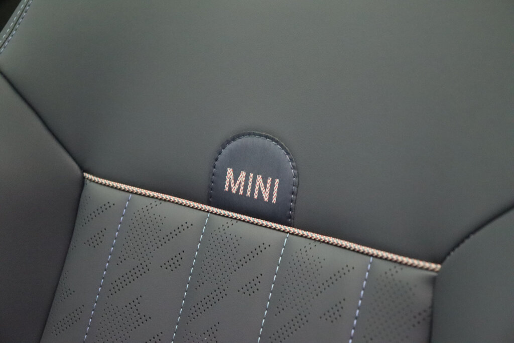 MINI 5-Deurs 12