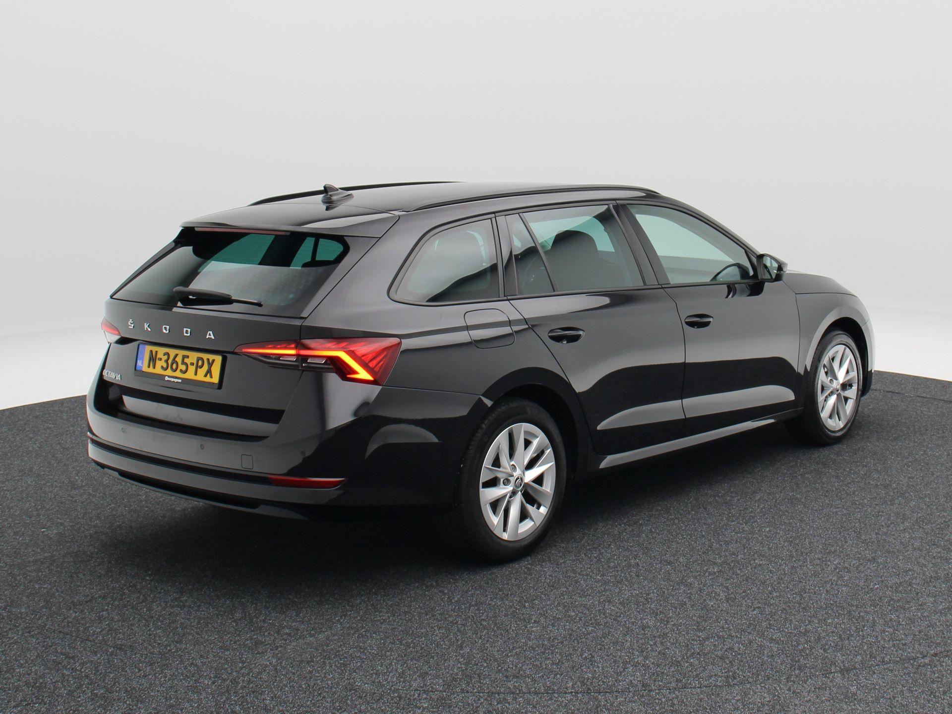 Skoda Octavia Combi 1.5 TSi 150 Pk First Edition - Afbeelding 2