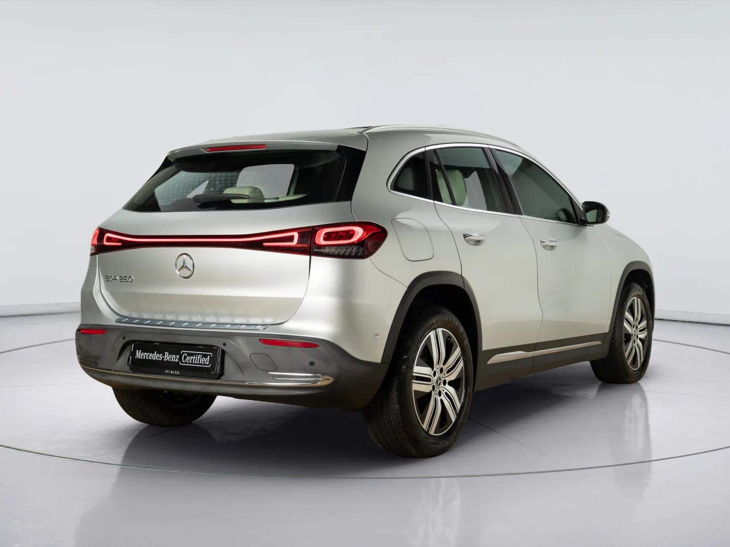 Mercedes-Benz EQA 250 Luxury Line 67 kWh - Afbeelding 2