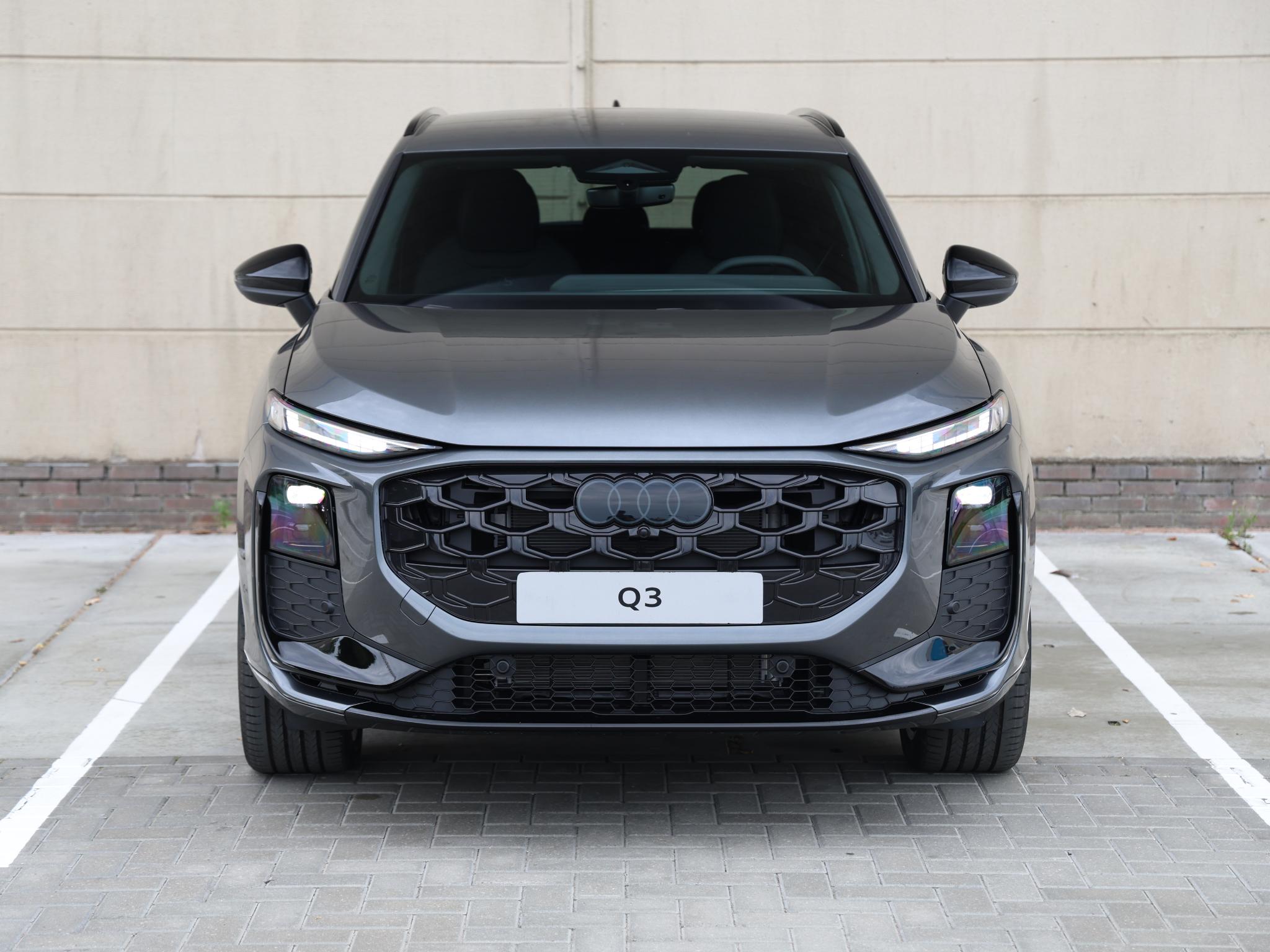 Audi Q3 S edition e-hybrid 272 PK SUV - Afbeelding 4