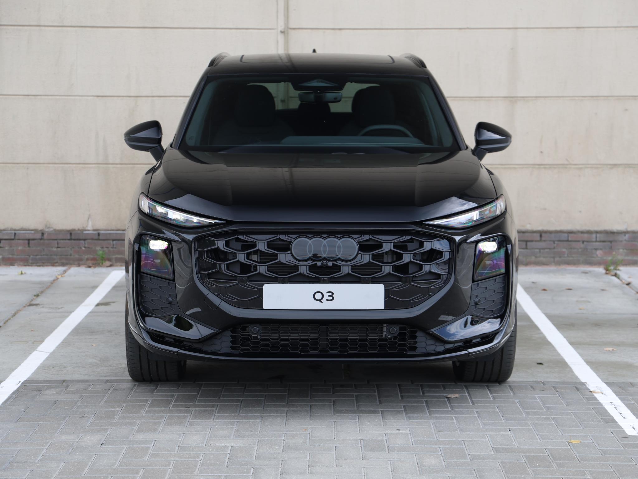 Audi Q3 S edition e-hybrid 272 PK SUV - Afbeelding 4
