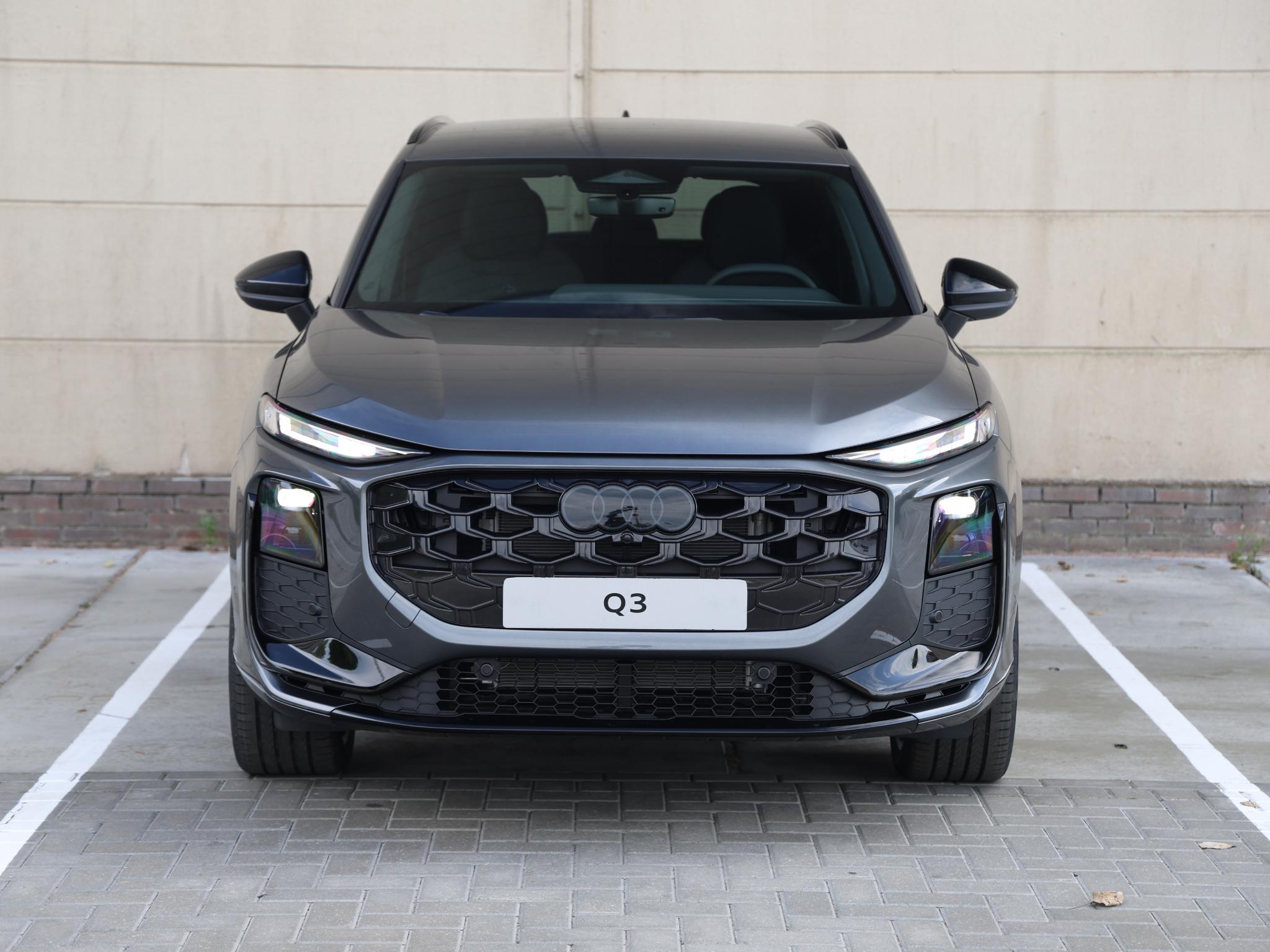Audi Q3 S edition e-hybrid 272 PK SUV - Afbeelding 4