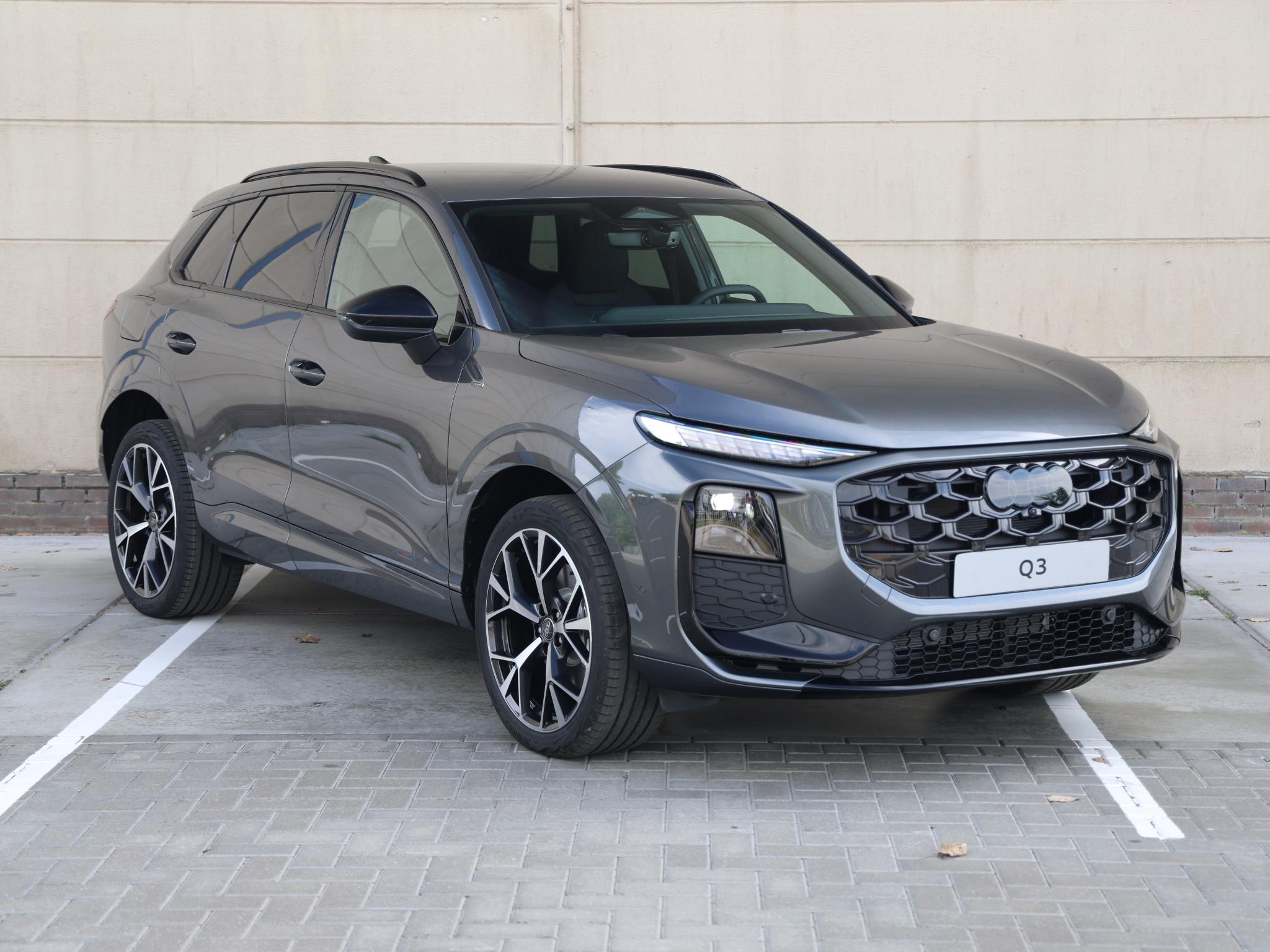 Audi Q3 S edition e-hybrid 272 PK SUV - Afbeelding 3