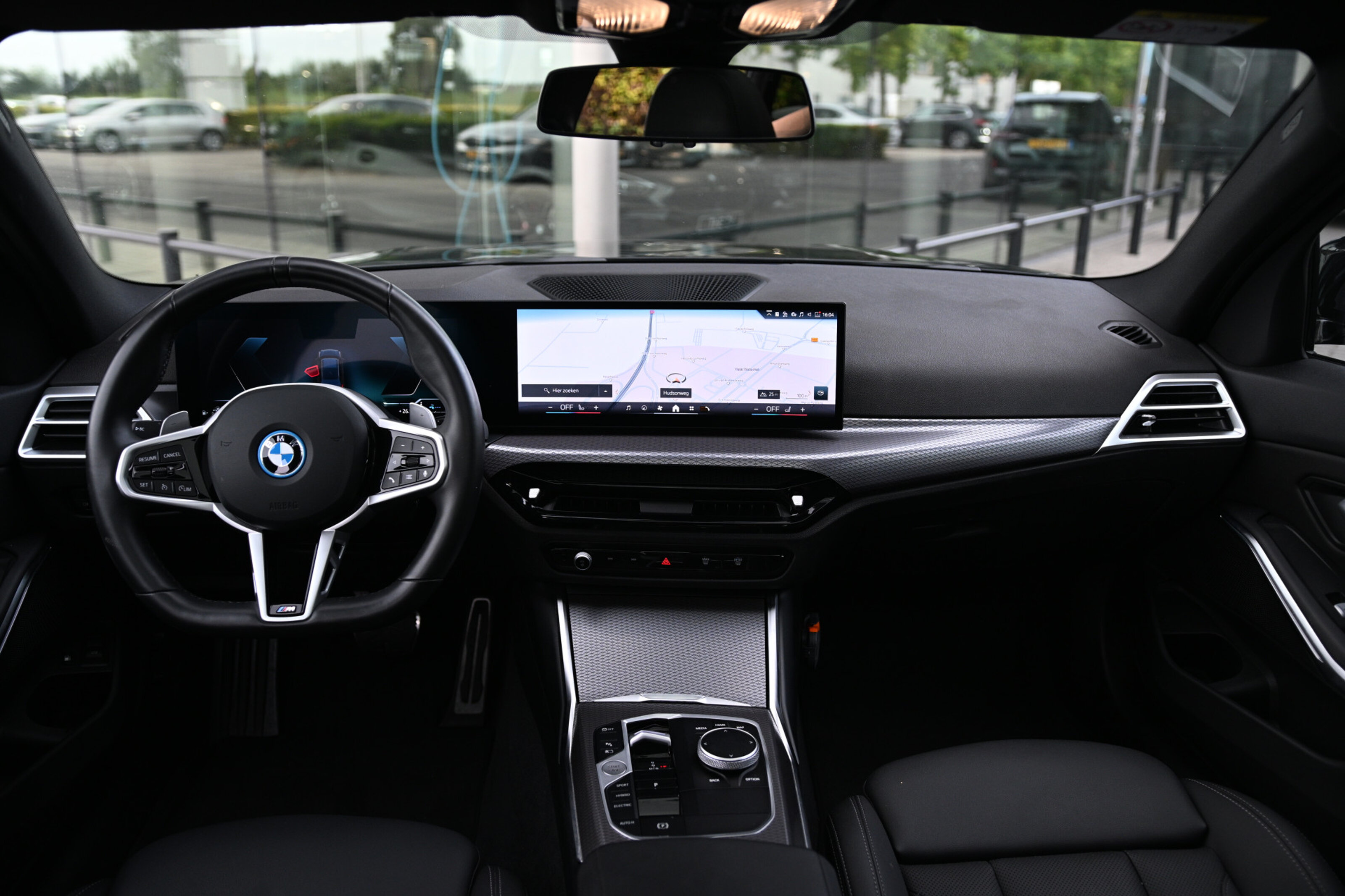BMW 3 Serie Touring 330e xDrive M Sport Automaat