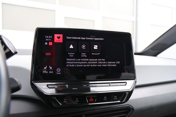 Apple Carplay/Android Auto Apple Carplay/Android Auto