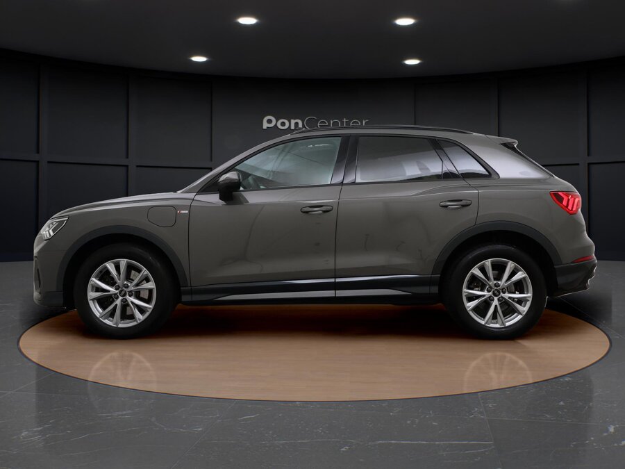 Audi Q3 45 TFSIe S-line
