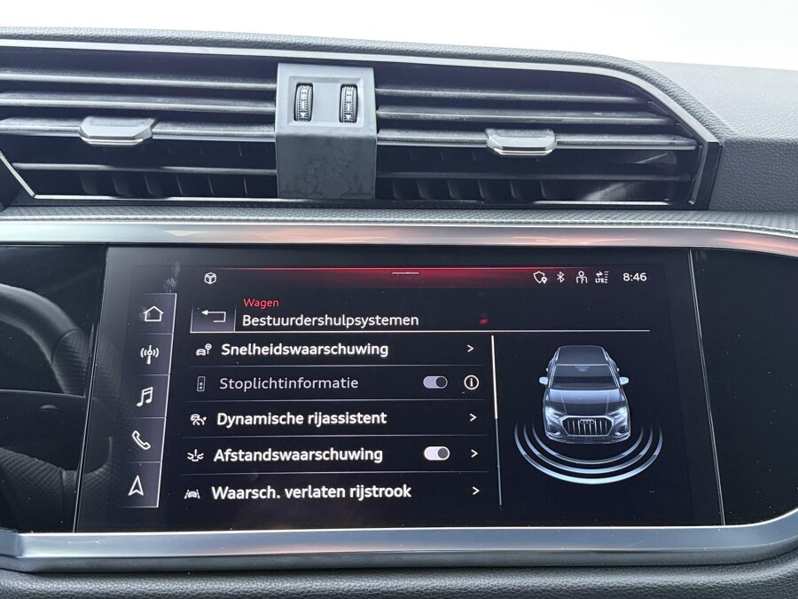 Audi Q3 45 TFSIe S-line