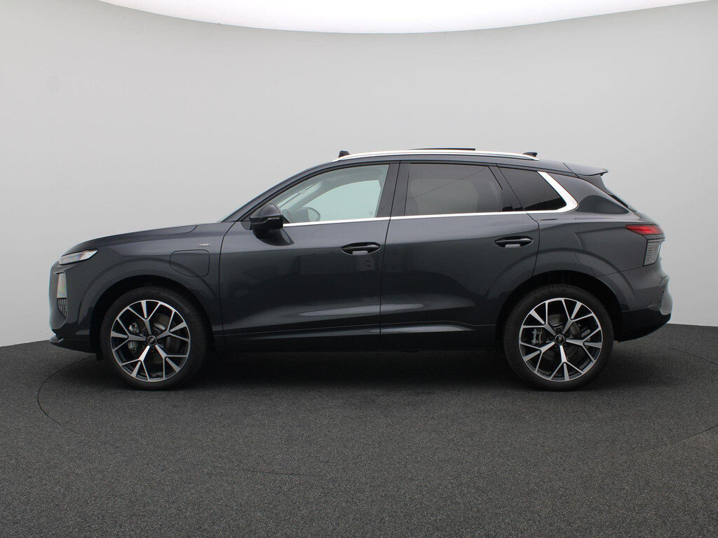 Audi Q3 1.5 e-hybrid Advanced edition 272 PK Panorama Dak, Trekhaak, Navigatie, Keyless, Stoel & Stuurverwarming, Full LED koplampen, 20 inch Velgen Audi Sport - Obraz 3