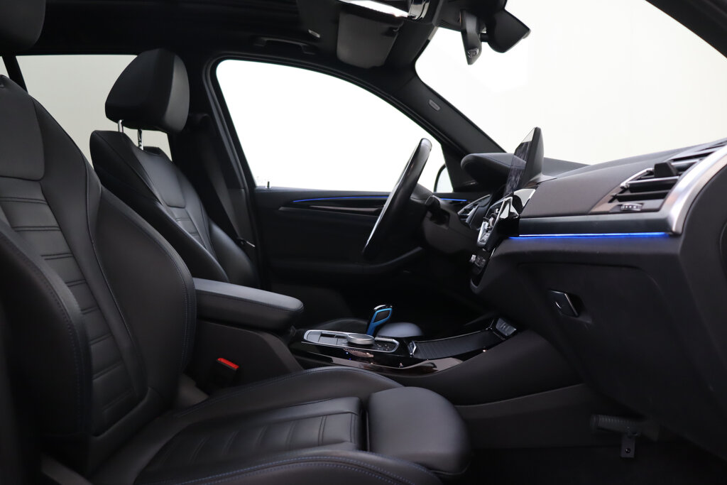 BMW iX3 18
