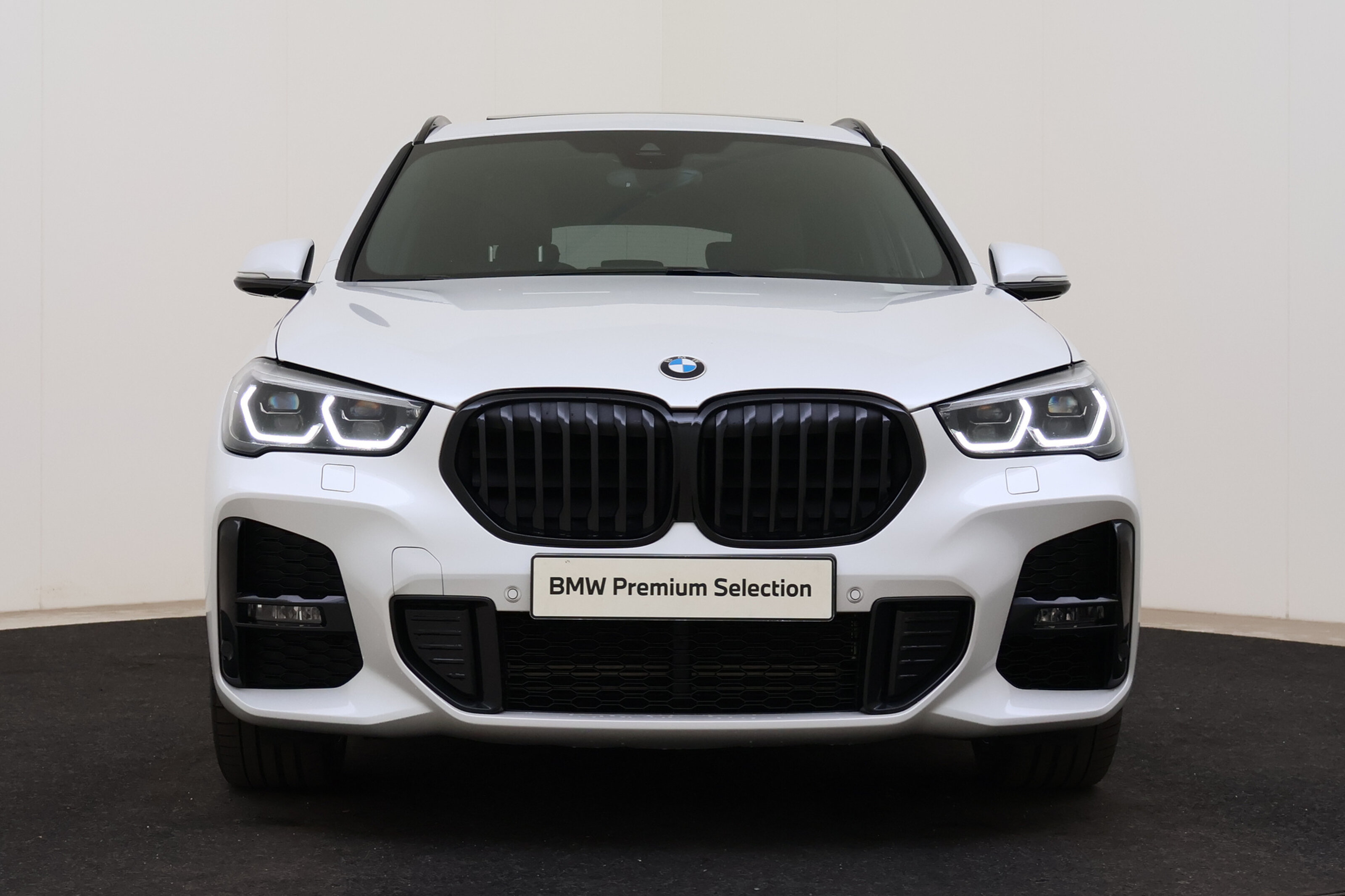 BMW X1 xDrive25e High Executive M Sport Automaat