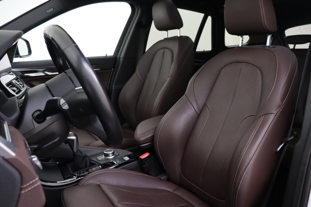 BMW X1 8
