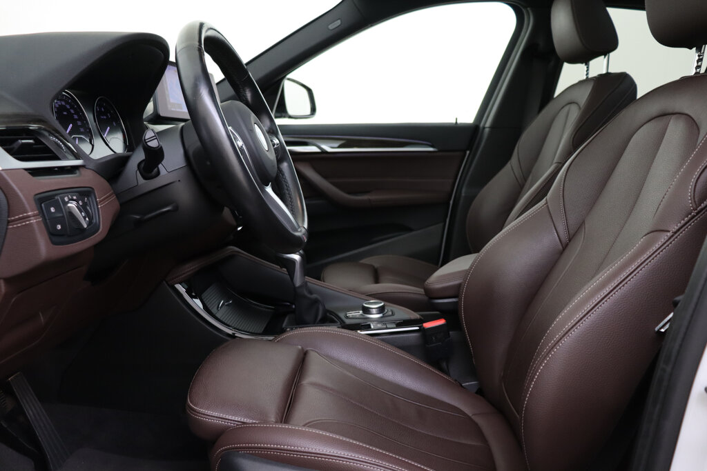 BMW X1 12