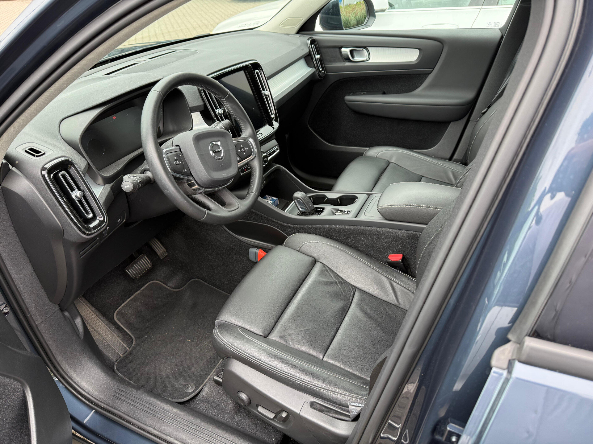 Volvo XC40 T3 163pk Automaat Business Pro - Afbeelding 3