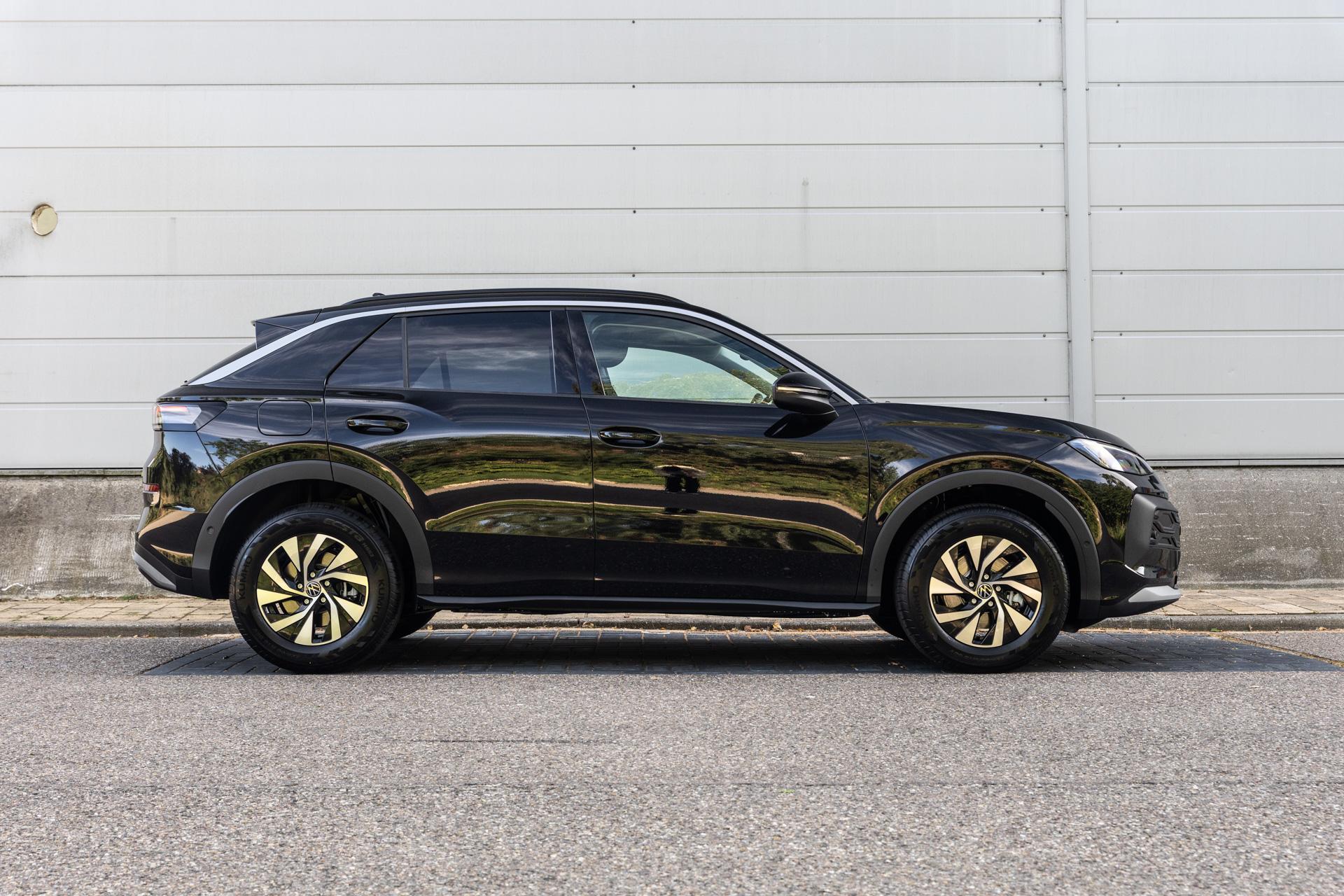 Volkswagen T-Roc 1.5 eTsi 116pk Limited Edition - Afbeelding 3