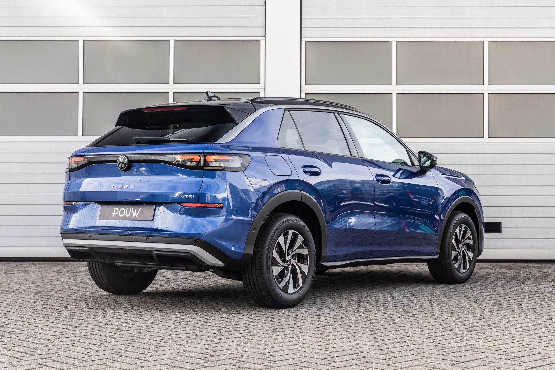 Volkswagen T-Roc 1.5 eTsi 115pk Limited Edition - Afbeelding 2