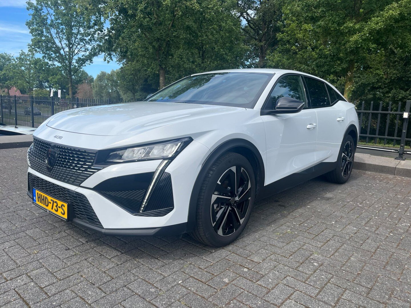 Peugeot 408 1.2 Hybrid 145 e-DCS6 Allure