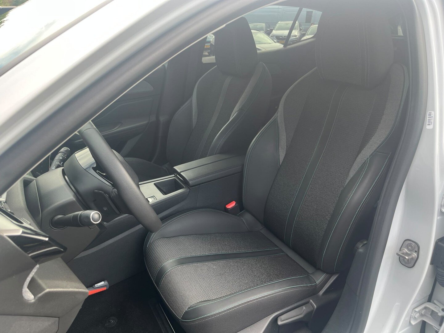 Peugeot 408 1.2 Hybrid 145 e-DCS6 Allure - Afbeelding 4